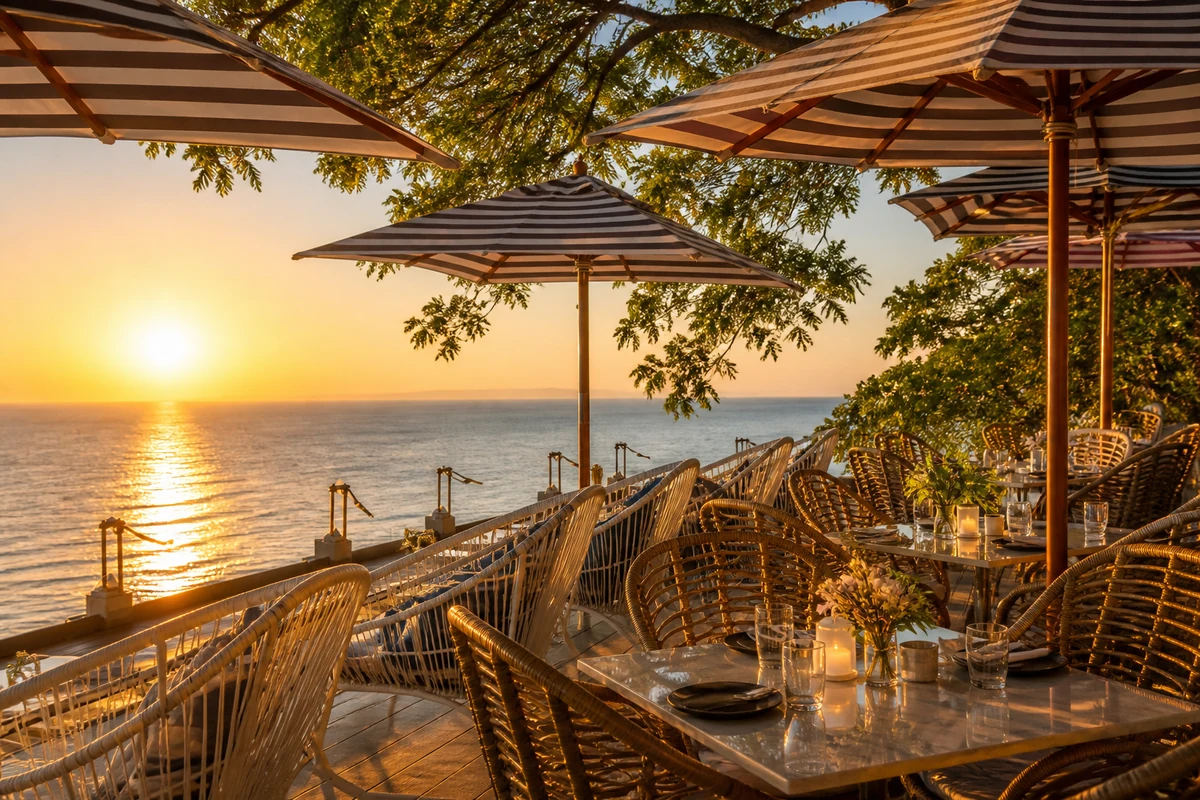 ที่นั่งกลางแจ้งและวิวทะเลของ The Sky Gallery Pattaya